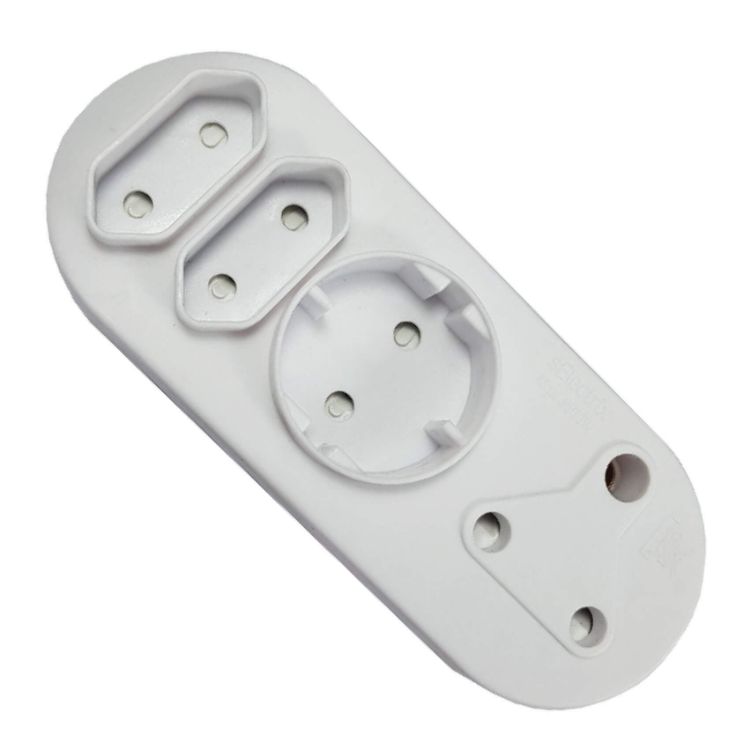 Picture of ELECTRICAL ADAPTOR 1X 16A/2X 5A/1X EURO